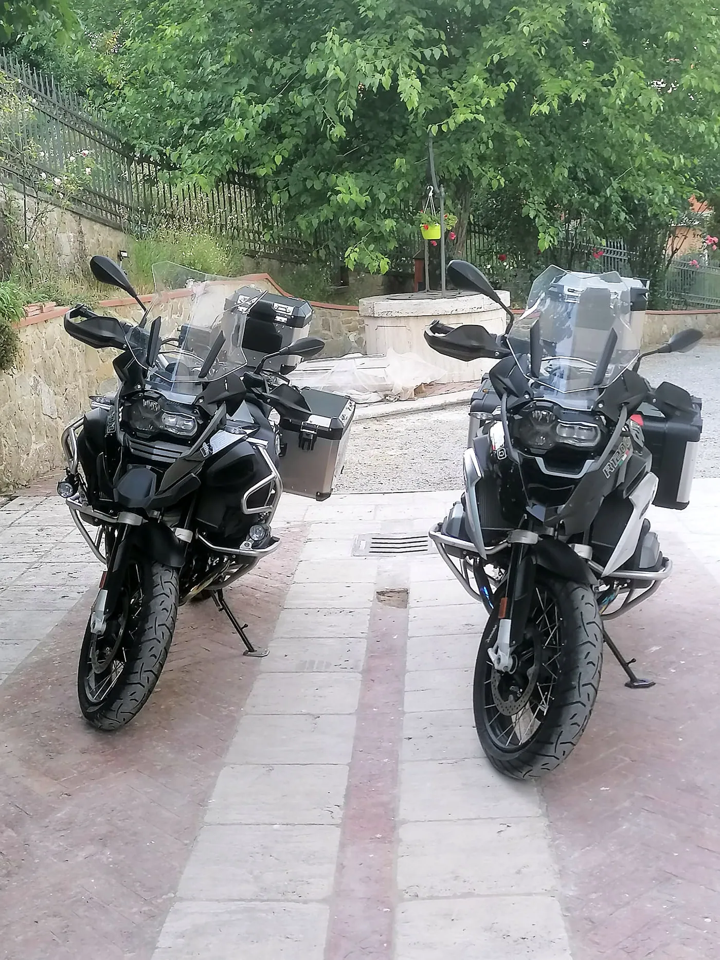 Moto nel cortile